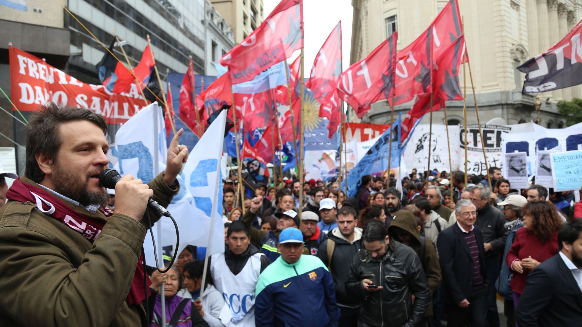 Junto a organizaciones sociales exigimos la Emergencia Social en la Ciudad